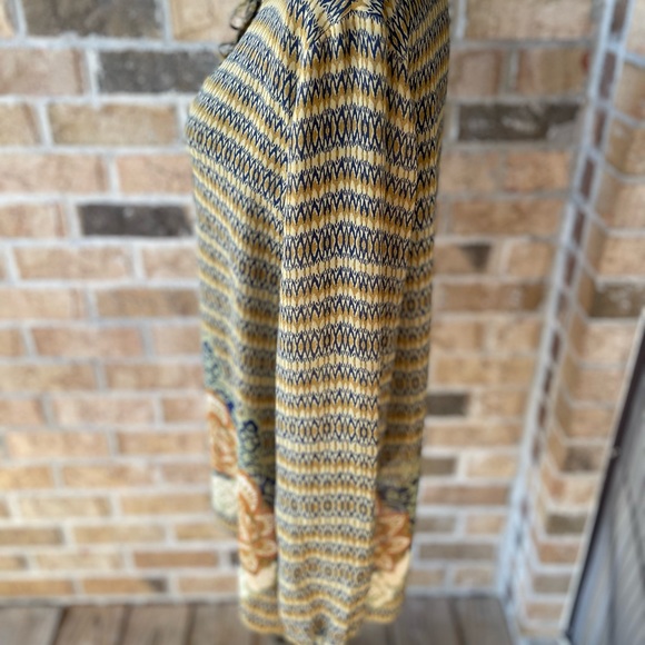 Ann Taylor Women’s Lightweight Tie-Front Blouse - Picture 8 of 8